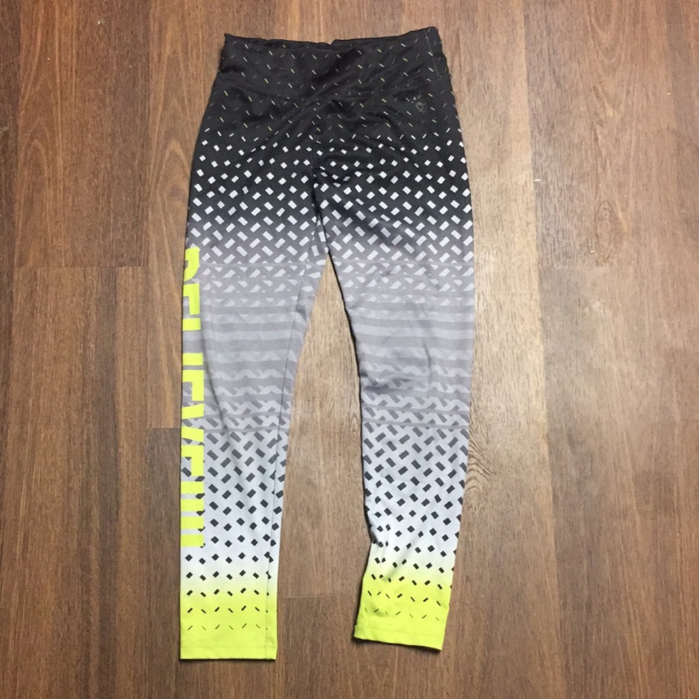 Sport leggings black faded into green brand new